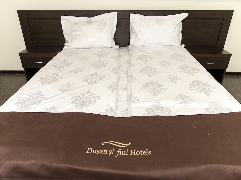 Hotel Dusan Si Fiul Resita Nord الغرفة الصورة