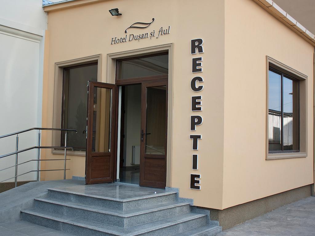 Hotel Dusan Si Fiul Resita Nord المظهر الخارجي الصورة